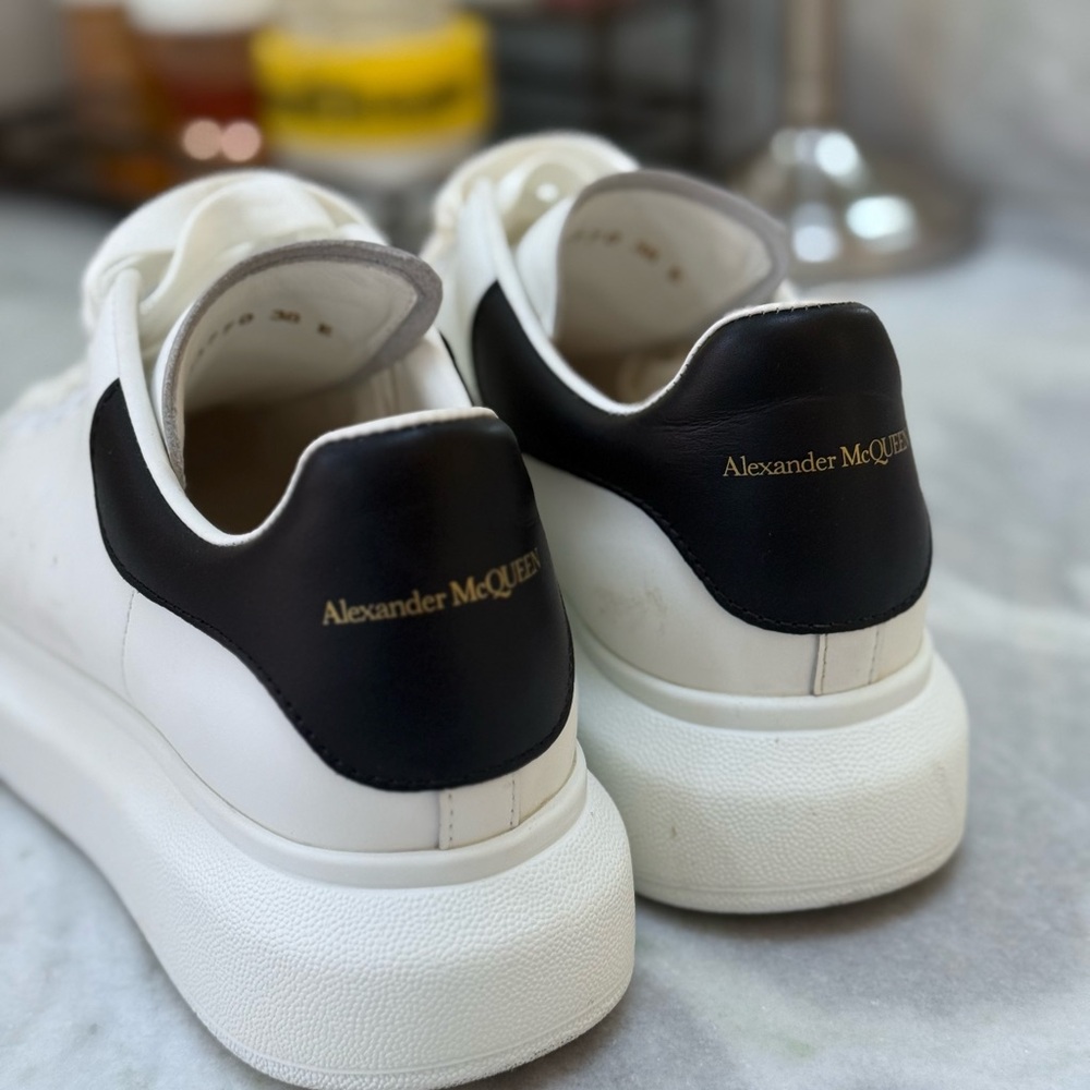 Alexander McQueen sneakers like new